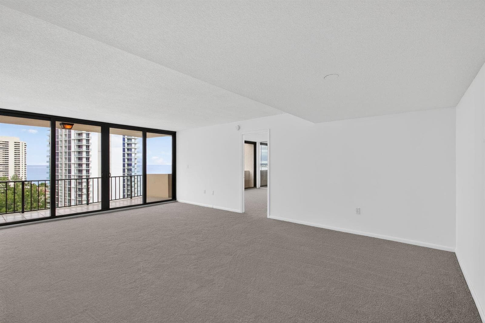 4200 N Ocean Drive 2-1606 photo 7