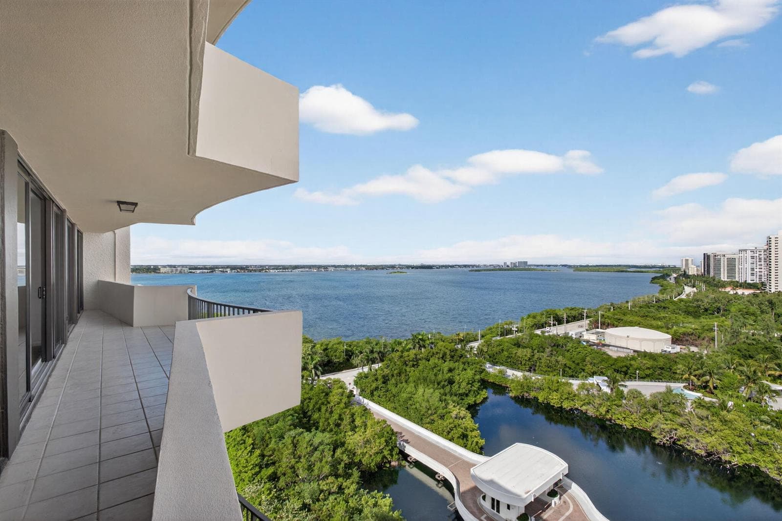 4200 N Ocean Drive 2-1606 photo 5