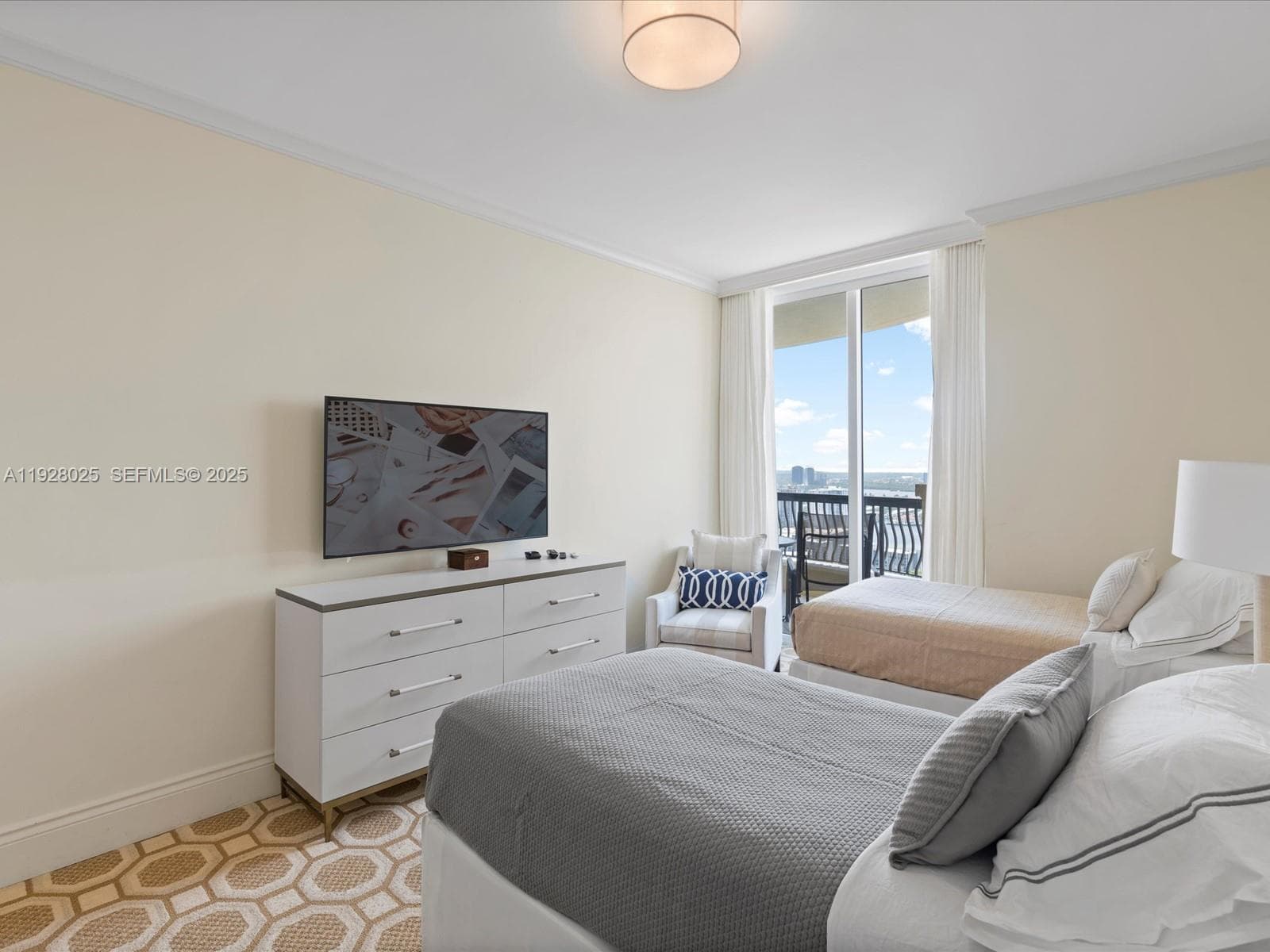 17875 Collins Ave 3303 photo 21