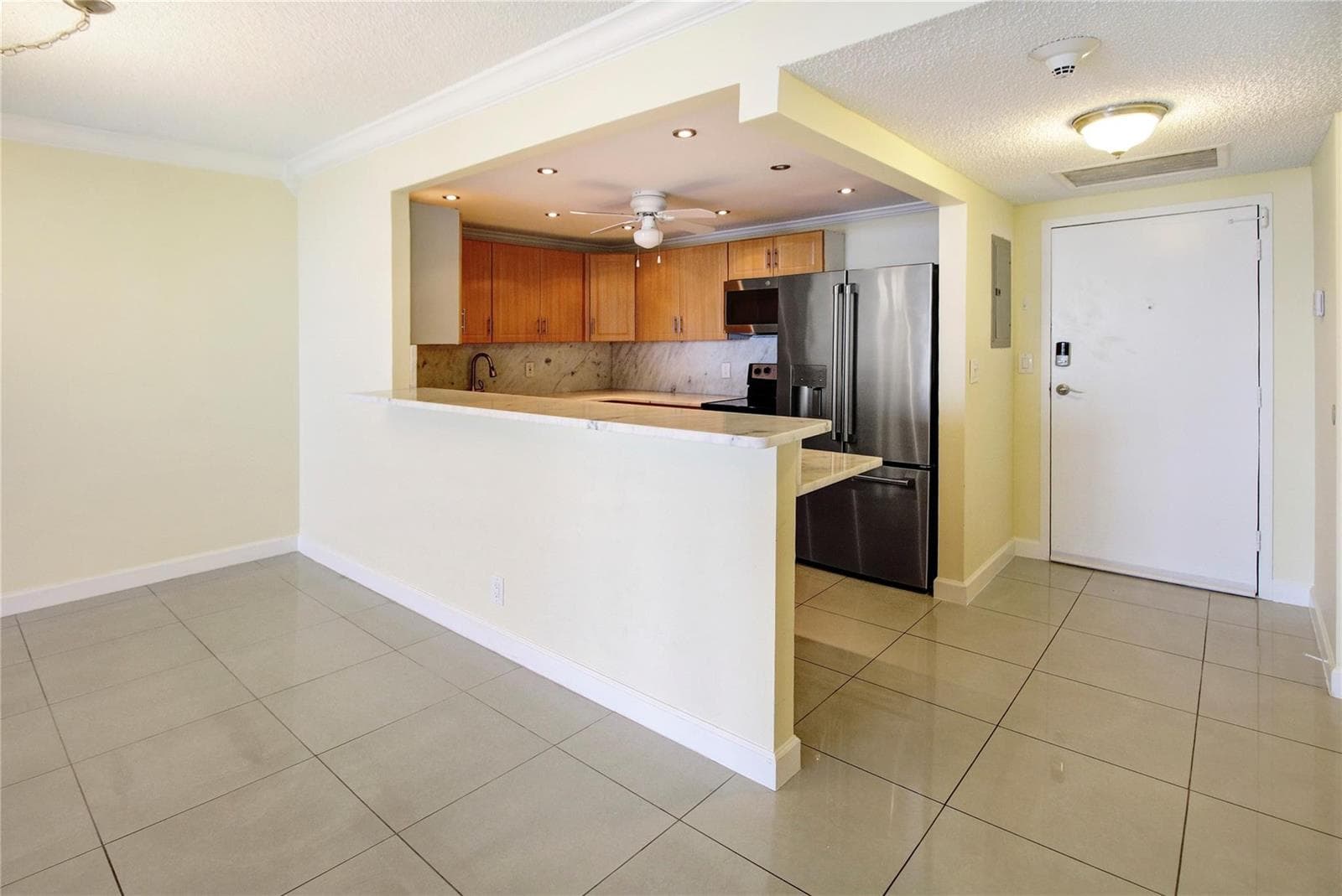 2500 Parkview Drive 1710 photo 11