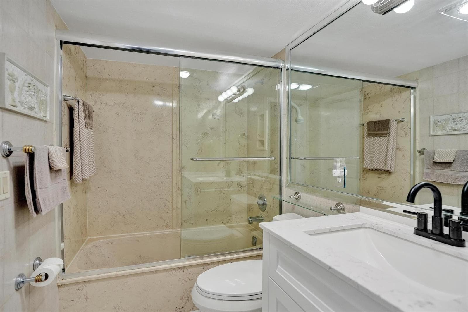505 N Riverside Drive 7 photo 16