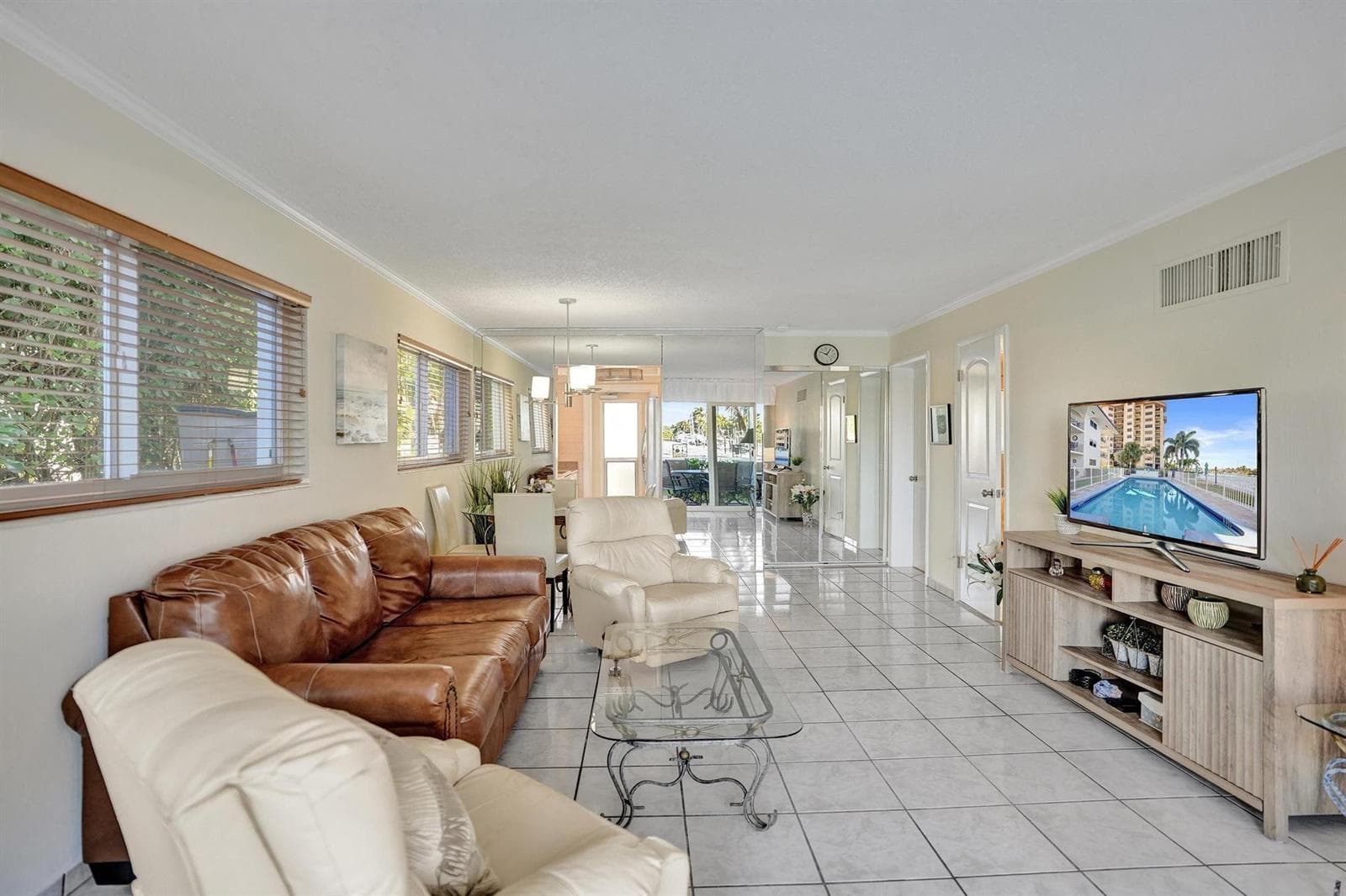 505 N Riverside Drive 7 photo 11