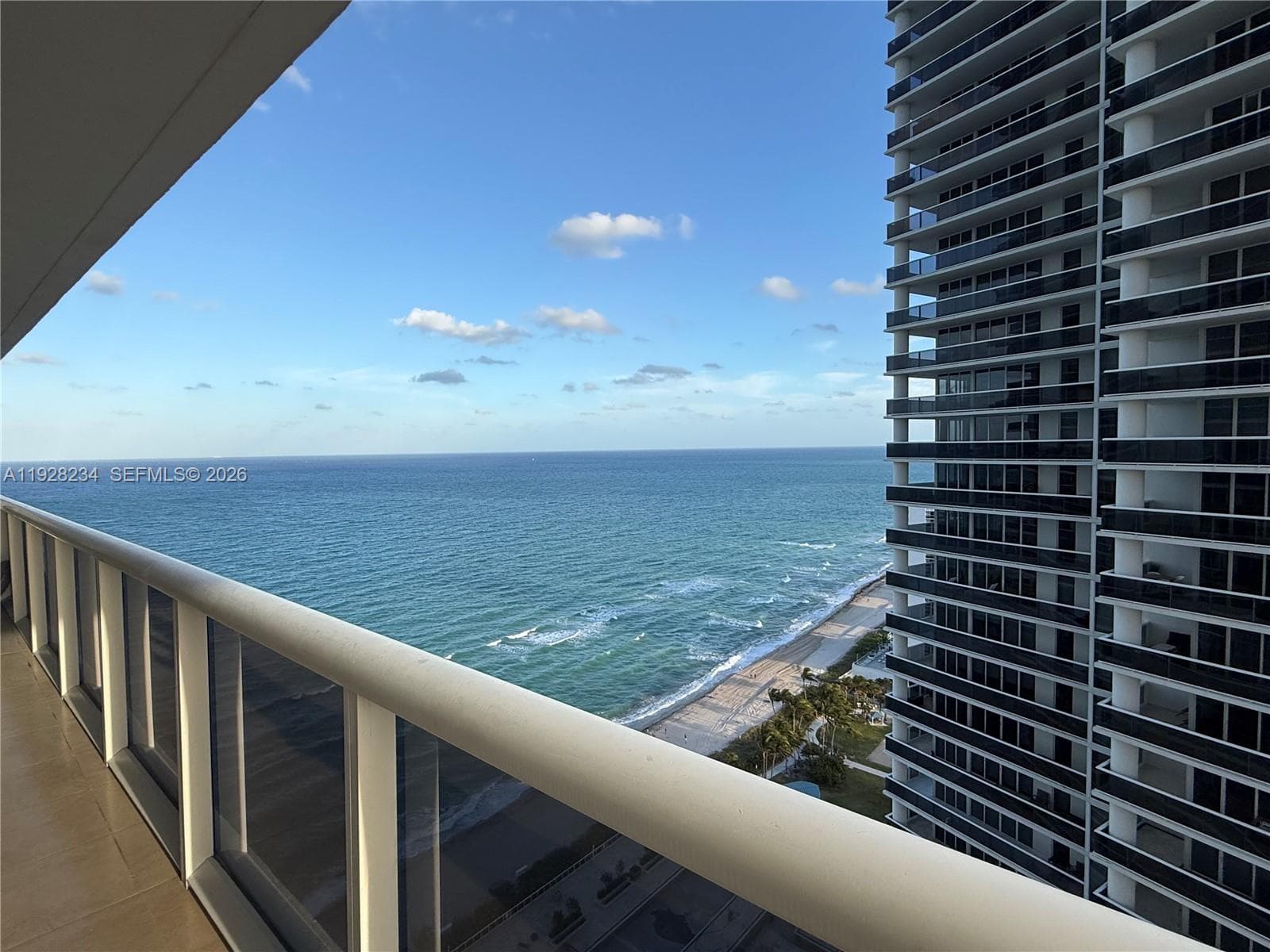 1830 S Ocean Dr 3006 photo 2