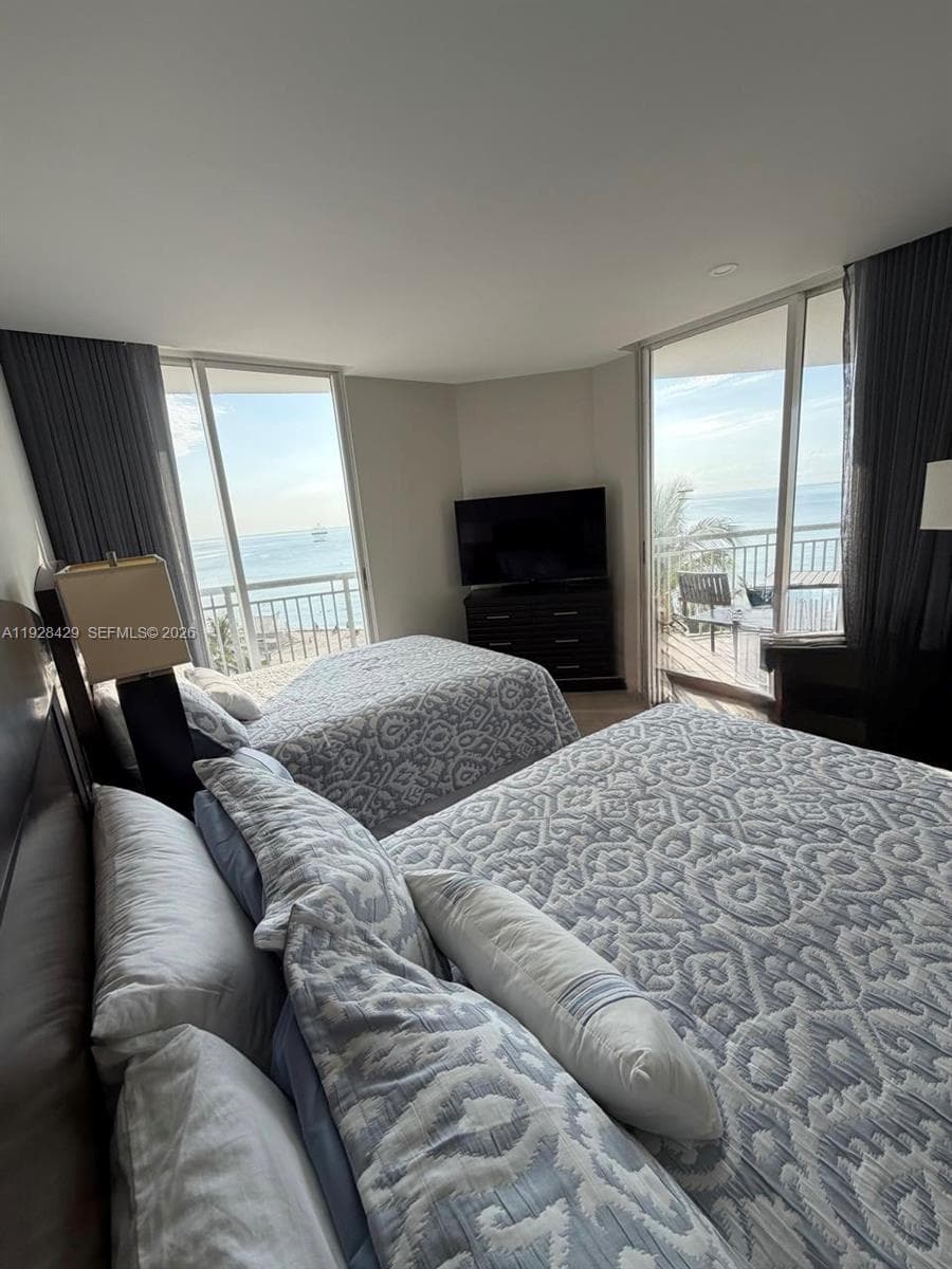 17375 Collins Ave 601 photo 17