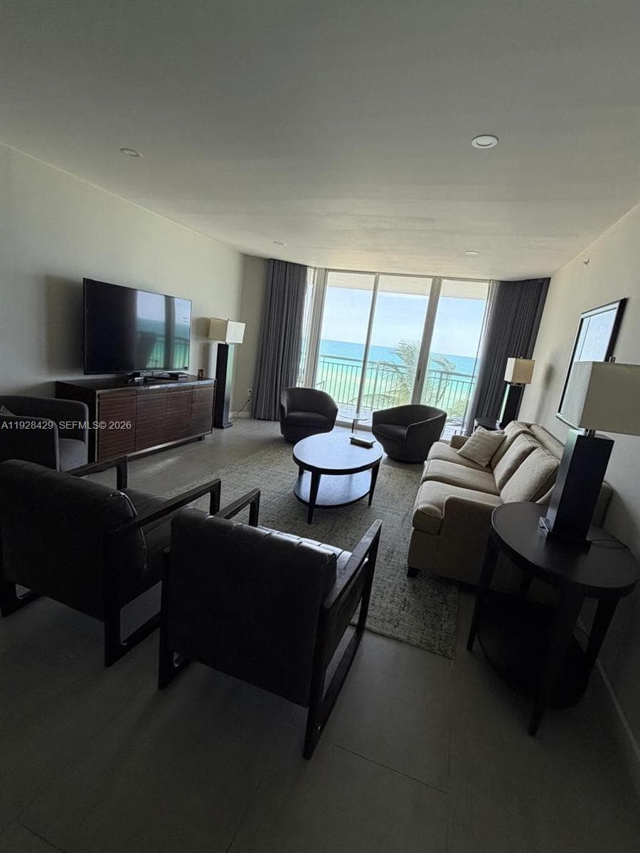 17375 Collins Ave 601 photo 4