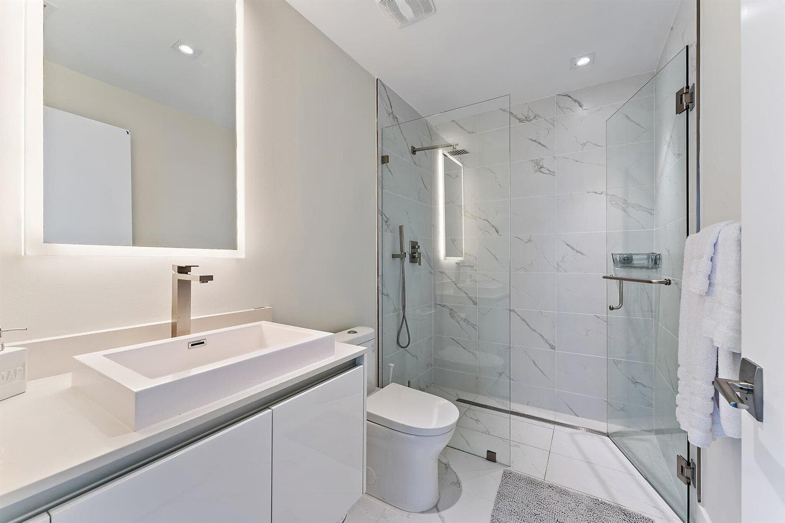 3100 N Ocean Drive 1501 photo 13