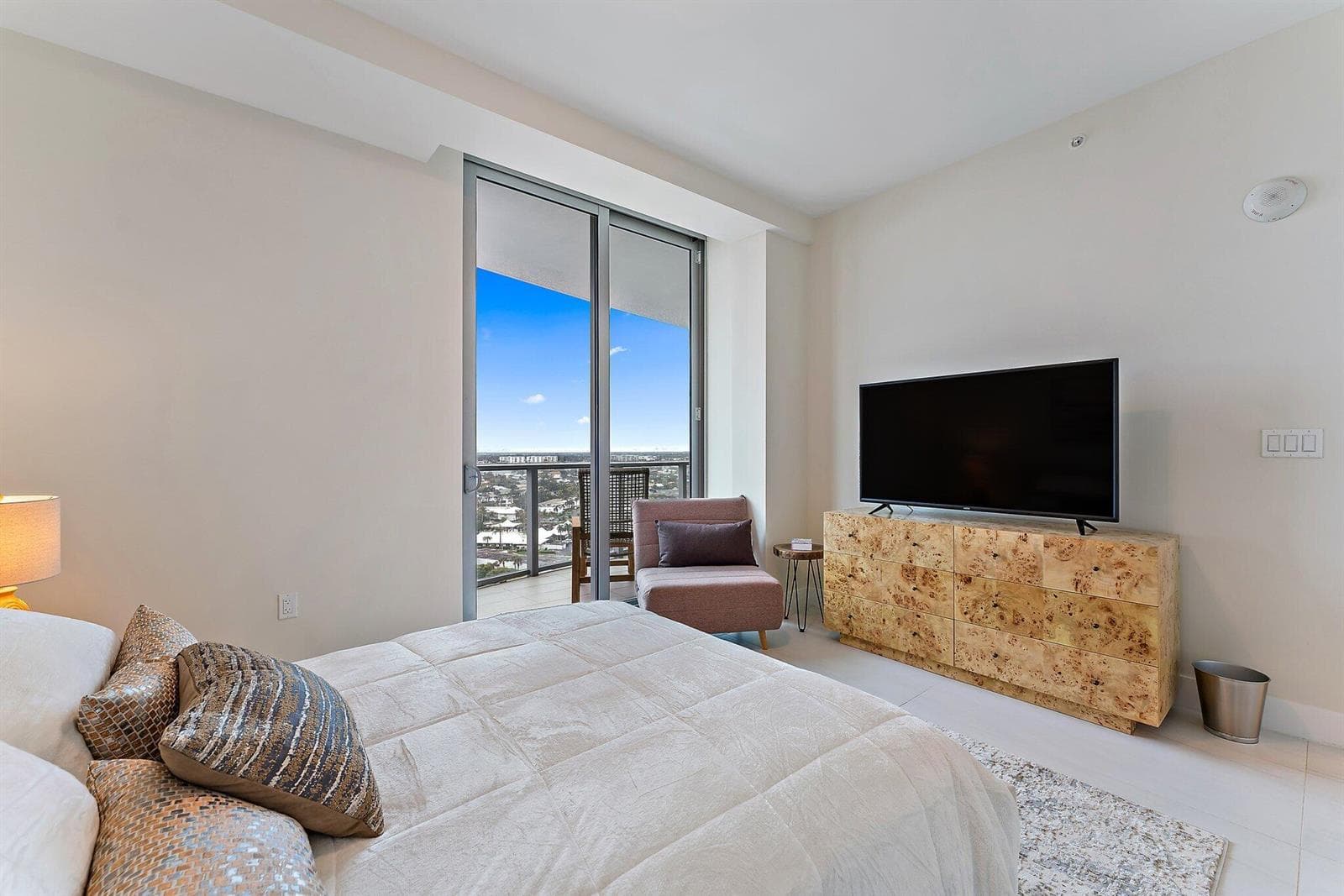 3100 N Ocean Drive 1501 photo 15
