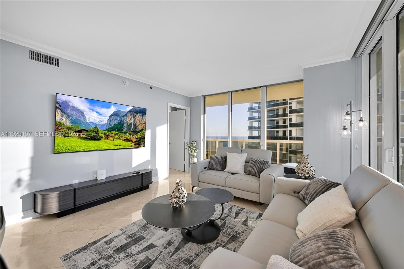 1830 S Ocean Dr 3706 photo 9