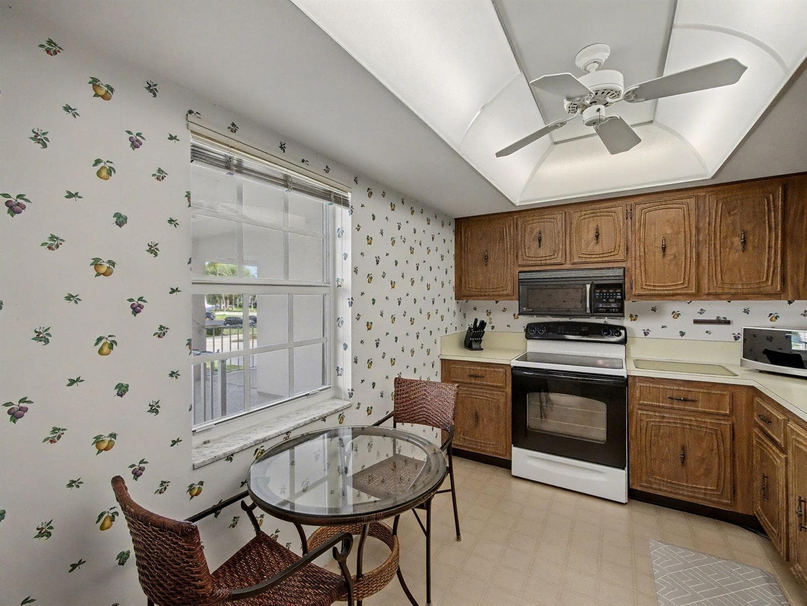 1205 Sandy Lane 246 photo 6