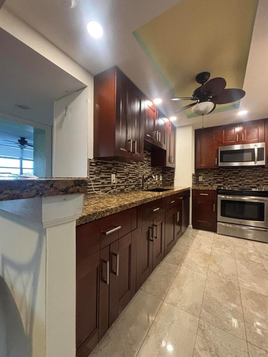5600 N Flagler Drive 401 photo 9