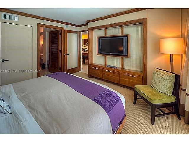 6801 Collins Ave 309 photo 9