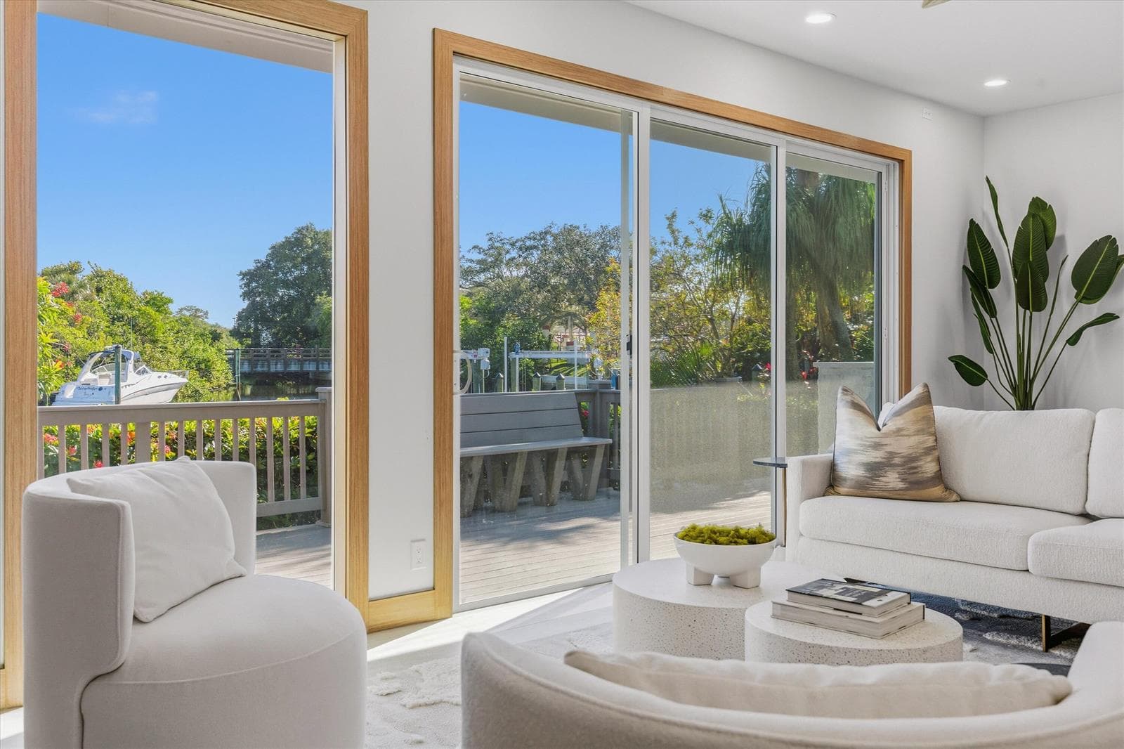 17036 Bay Street photo 23
