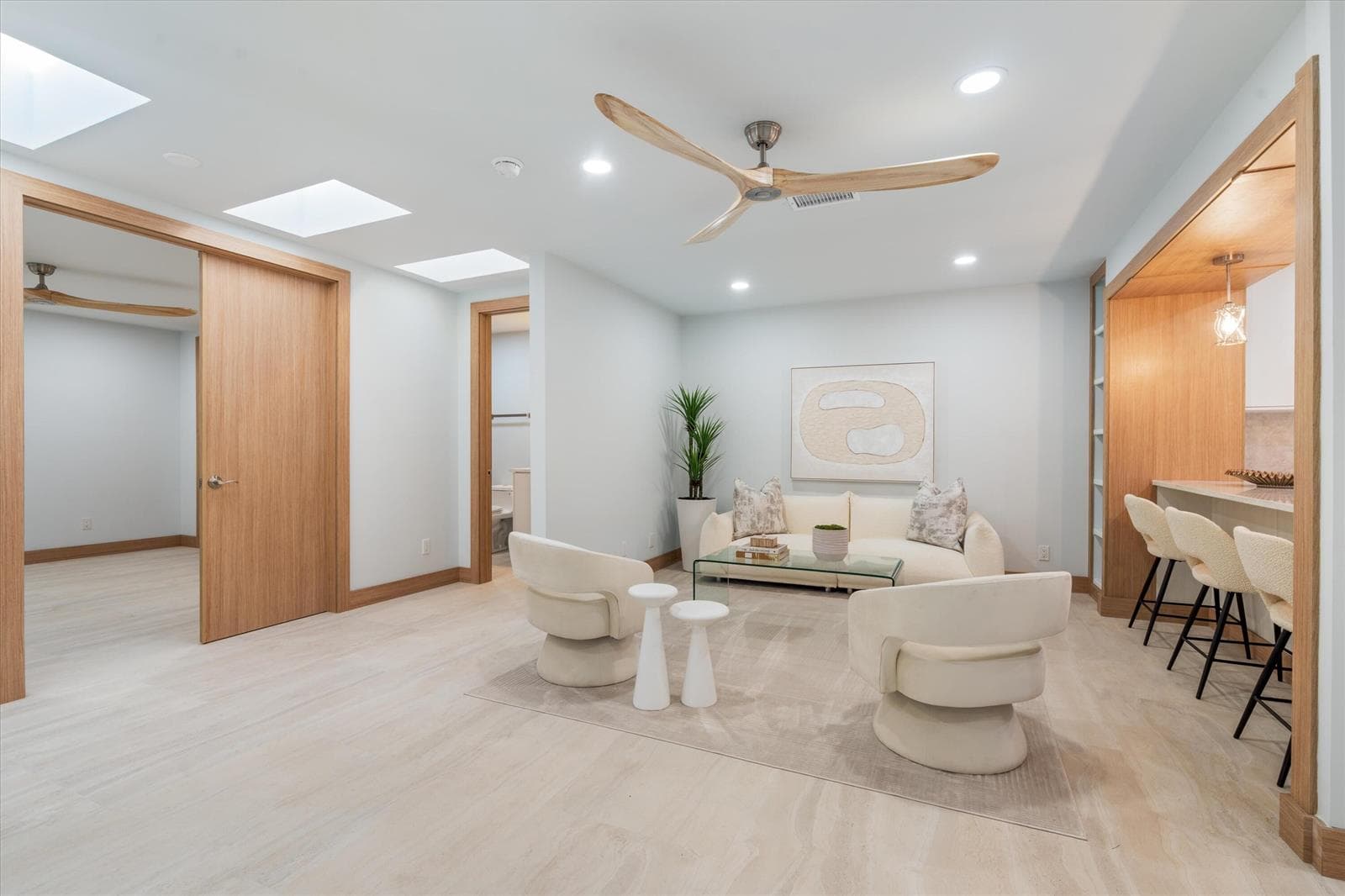 17036 Bay Street photo 7