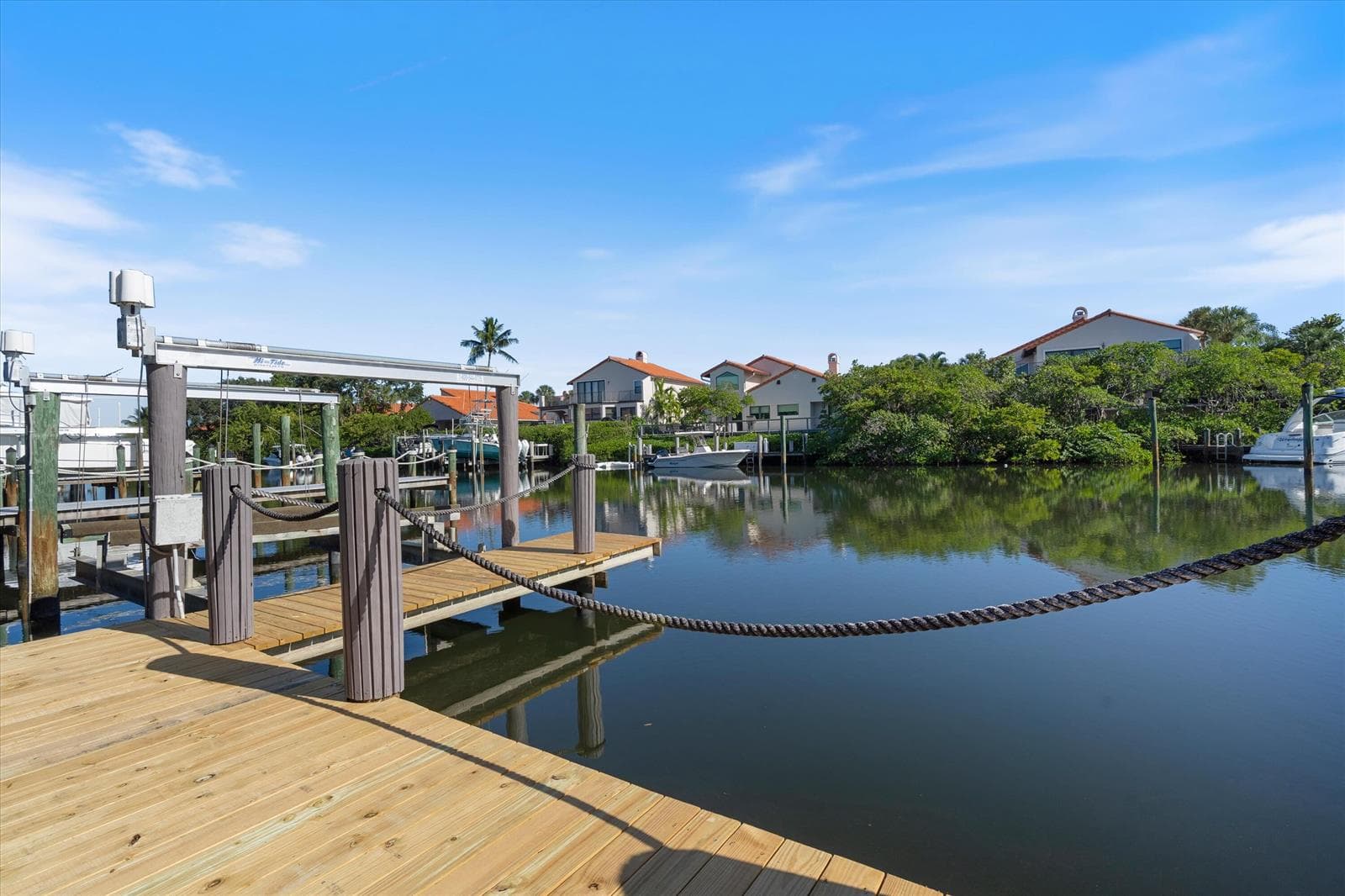 17036 Bay Street photo 5