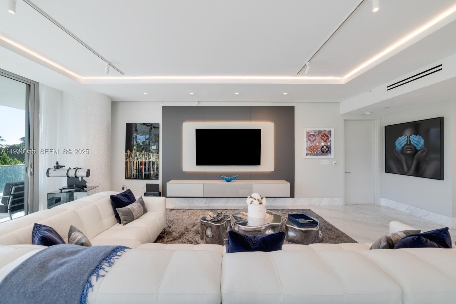 10203 Collins Ave 201 photo 5