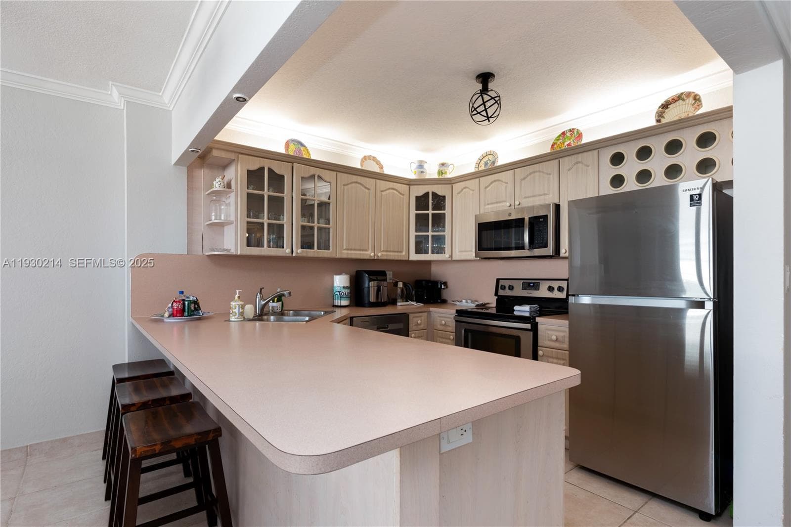 3725 S Ocean Dr 1421 photo 13