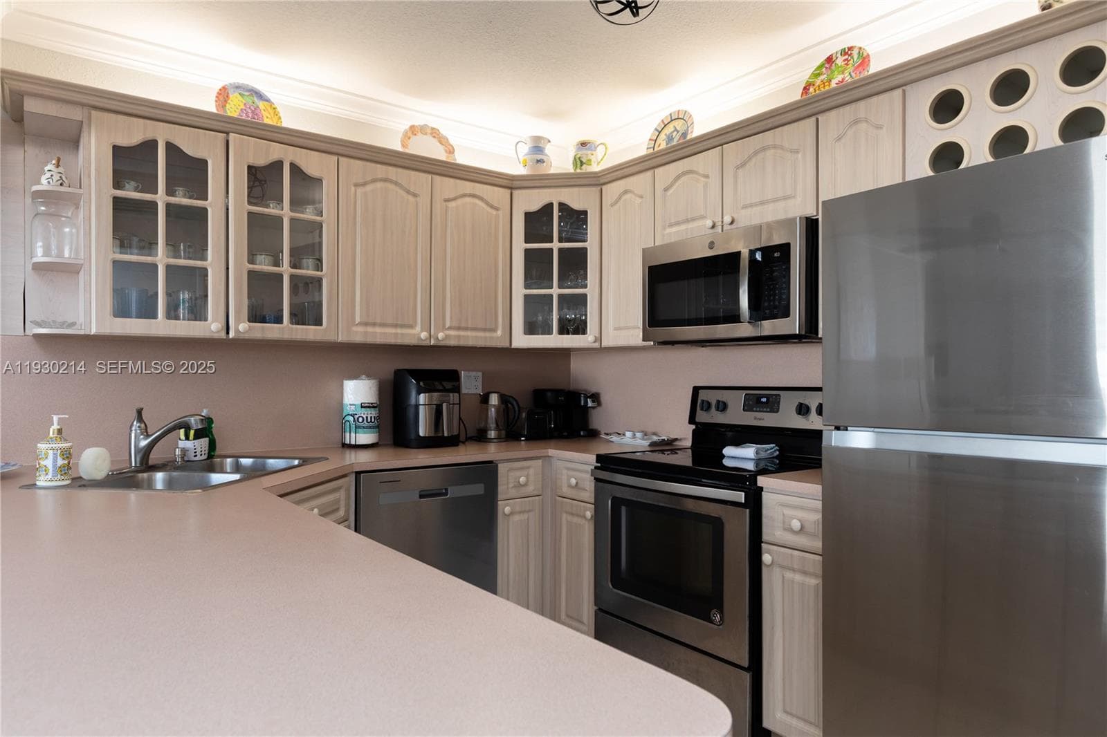 3725 S Ocean Dr 1421 photo 14