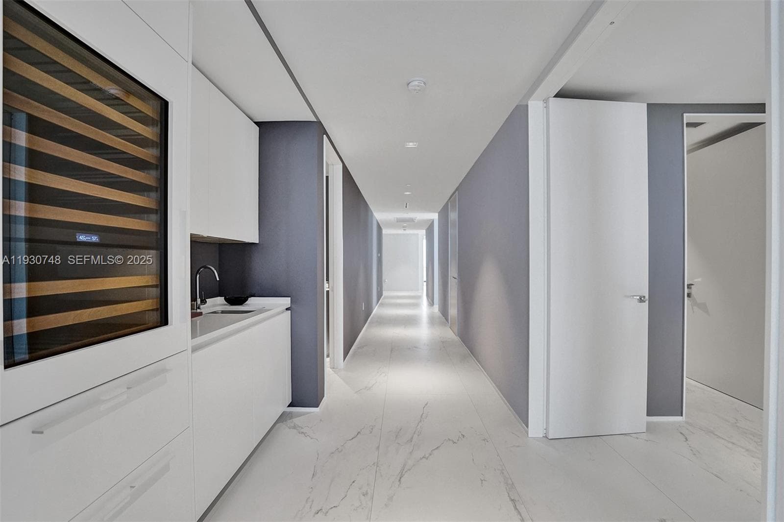 1000 Biscayne Blvd 3902 photo 6