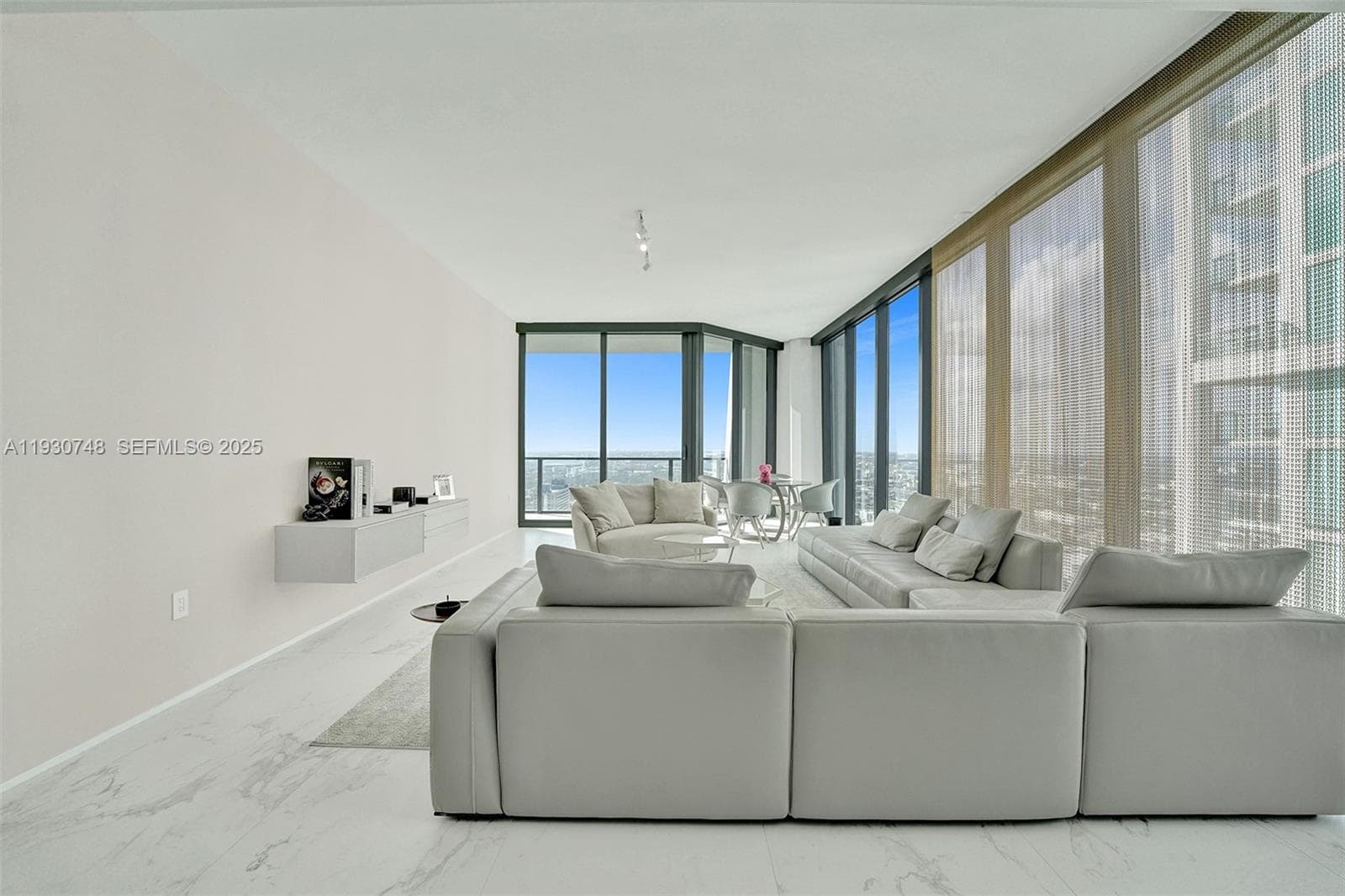 1000 Biscayne Blvd 3902 photo 9