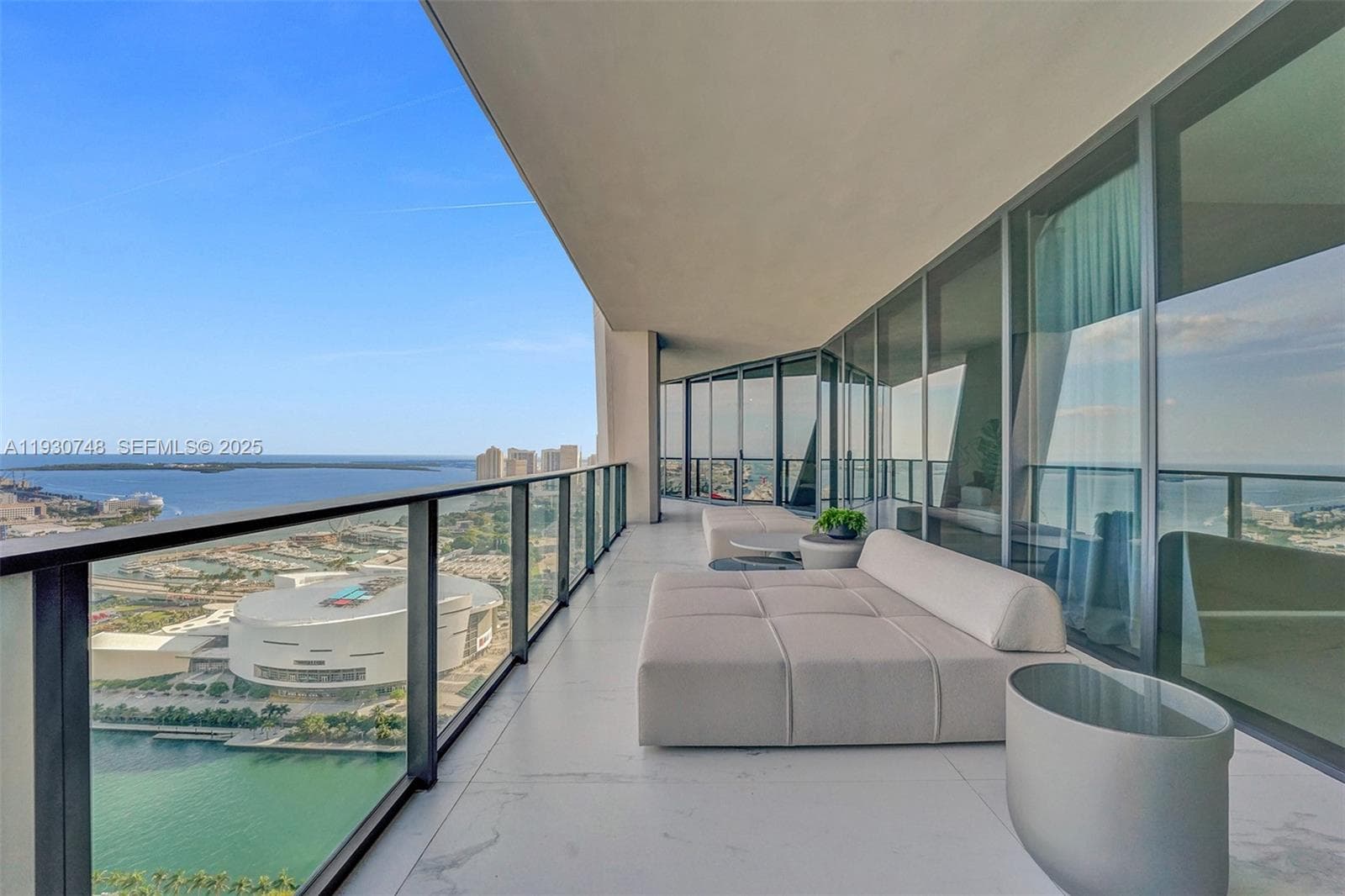 1000 Biscayne Blvd 3902 photo 4
