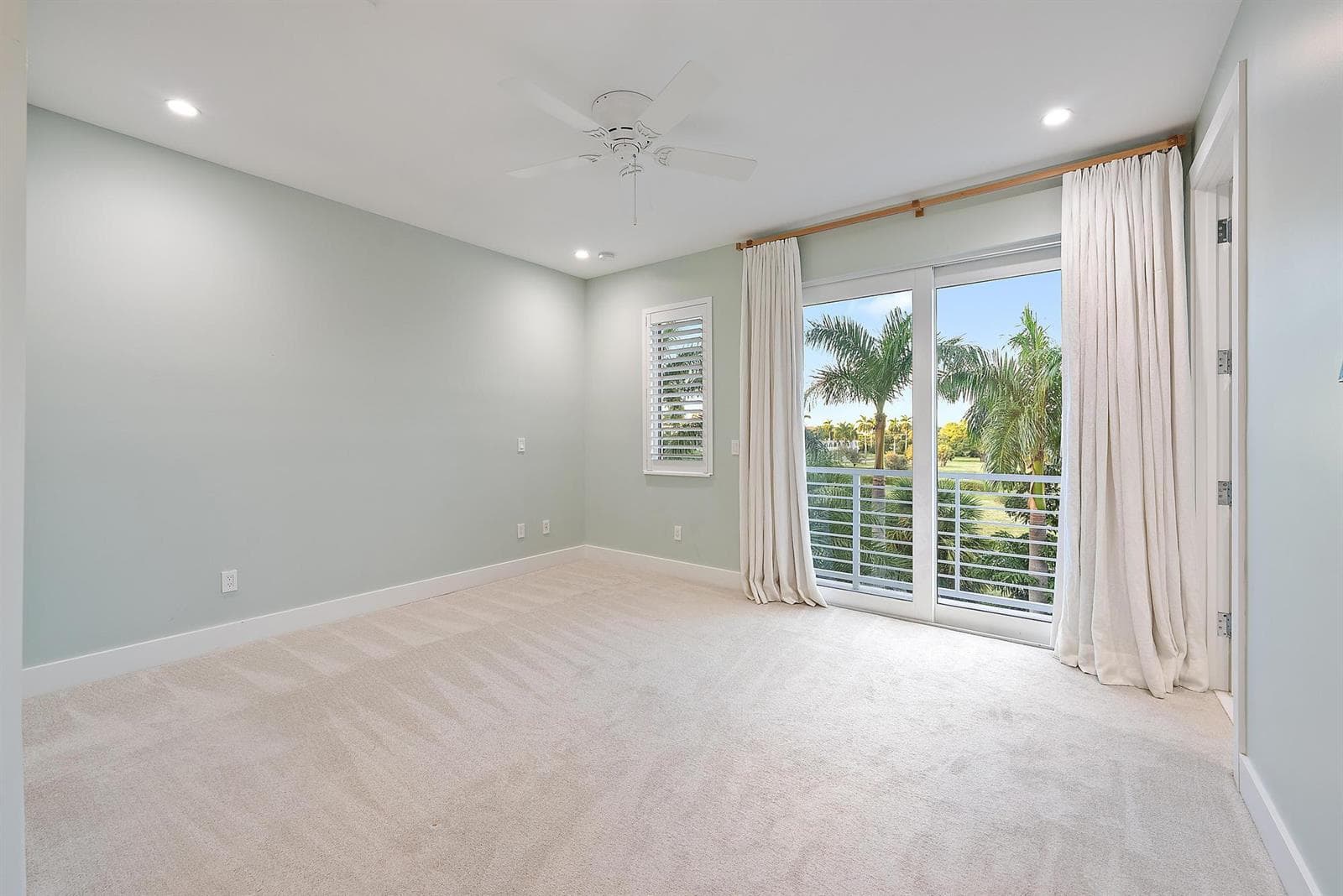112 Water Club Court N photo 24
