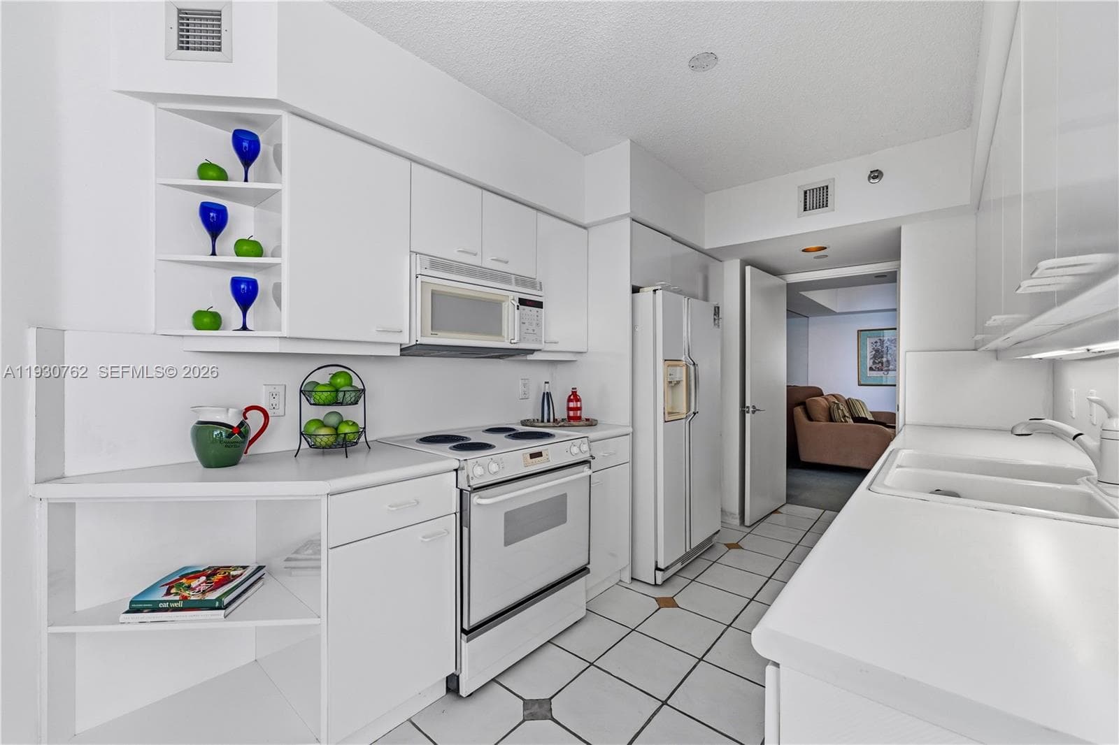 16445 Collins Ave 2722 photo 8