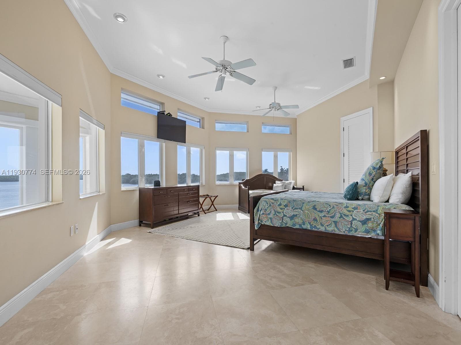 57 Garden Cove Dr photo 13