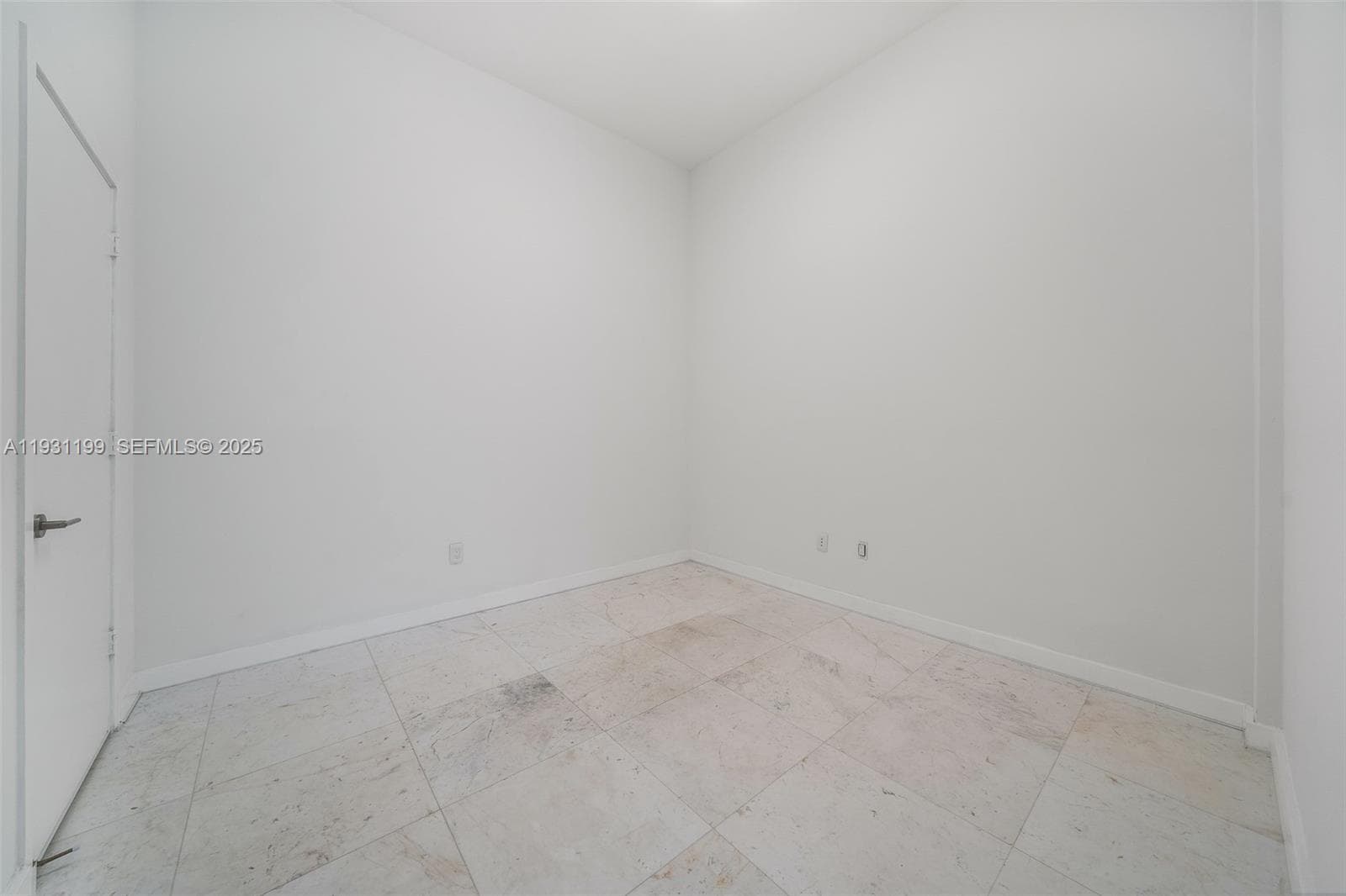 2900 NE 7th Ave 604 photo 18