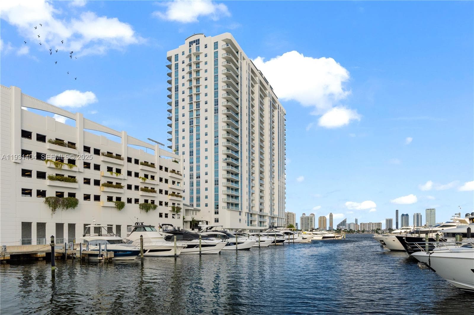 17301 Biscayne Blvd PH-5 photo 1