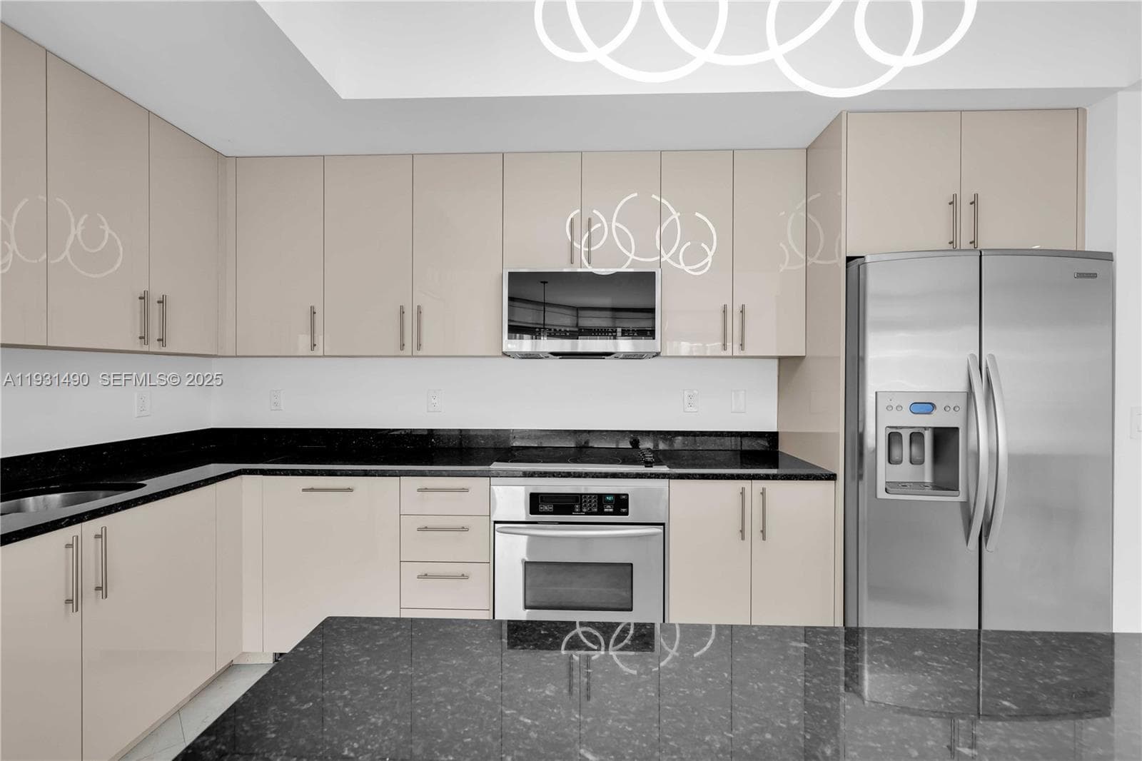 3131 NE 188th St 2-1005 photo 12