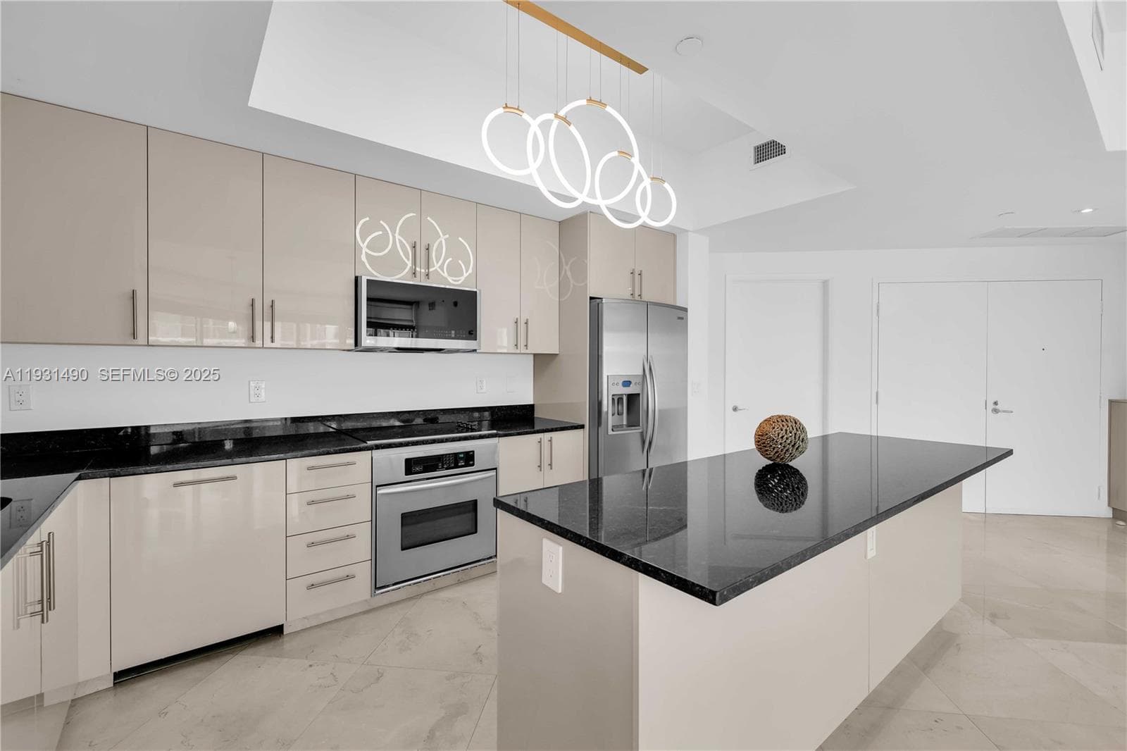 3131 NE 188th St 2-1005 photo 11