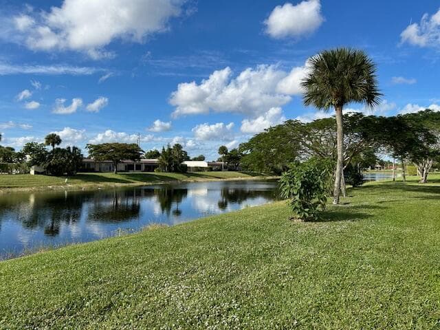 221 Lake Meryl Drive photo 2