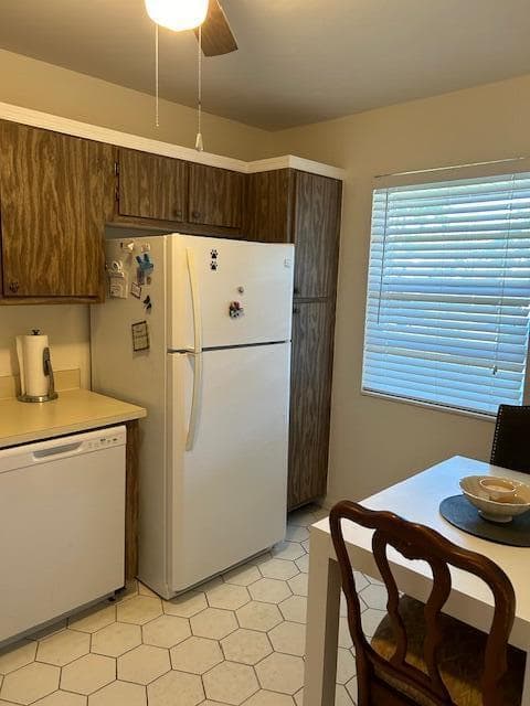 221 Lake Meryl Drive photo 3