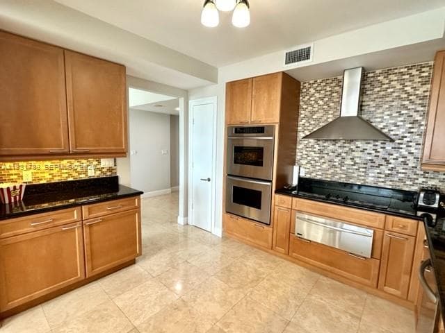 20201 E Country Club Dr 903 photo 24