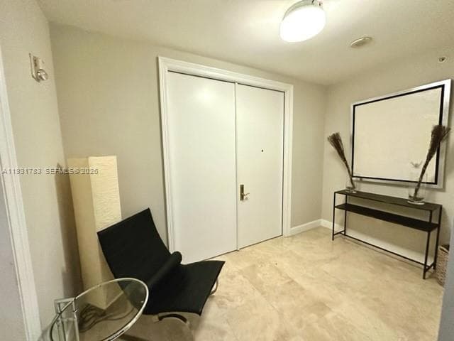 20201 E Country Club Dr 903 photo 10