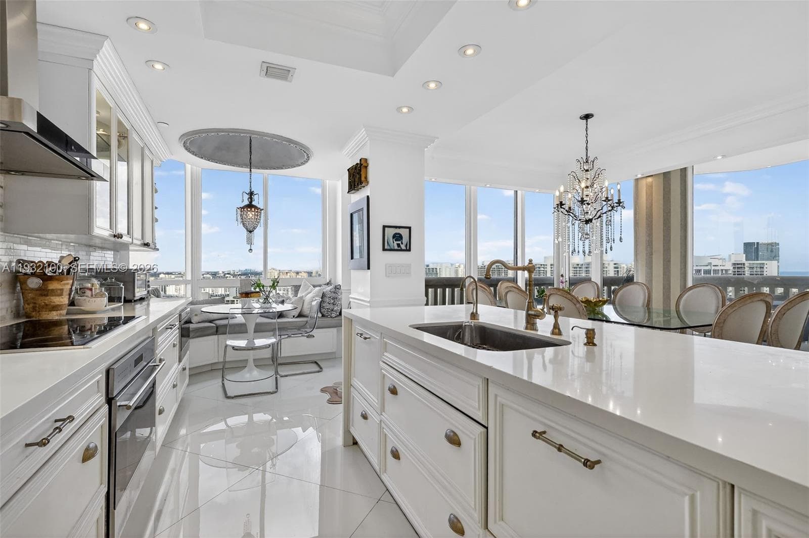1000 Island Blvd PH9 photo 11