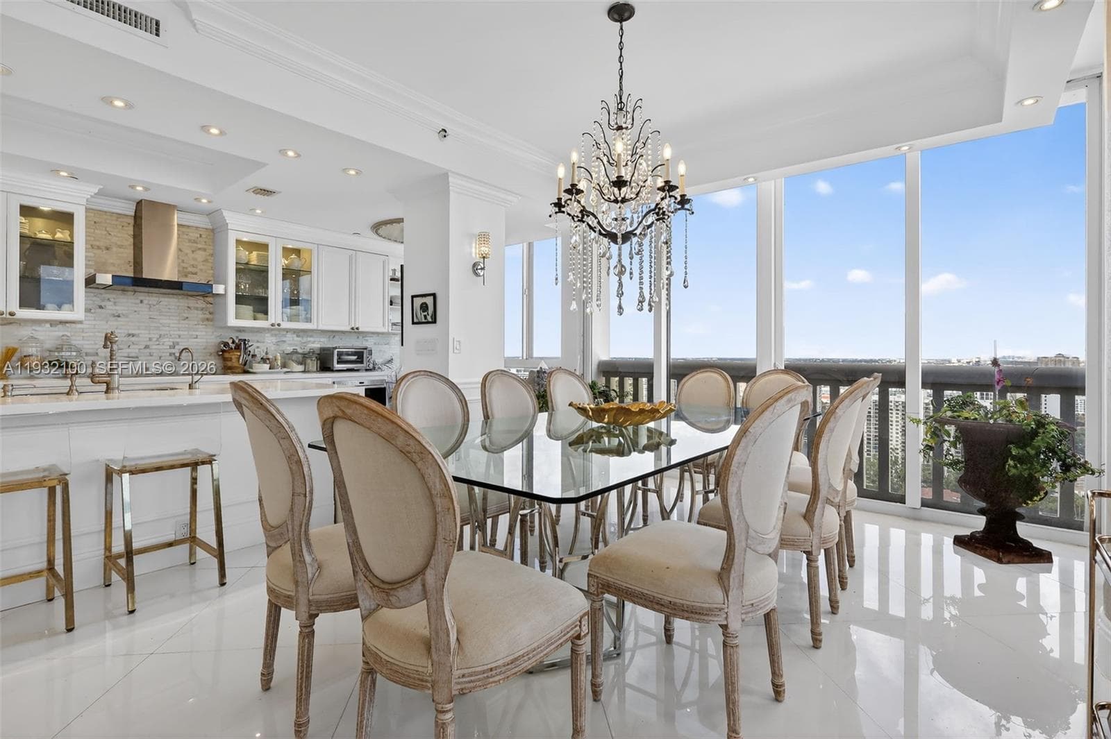 1000 Island Blvd PH9 photo 19