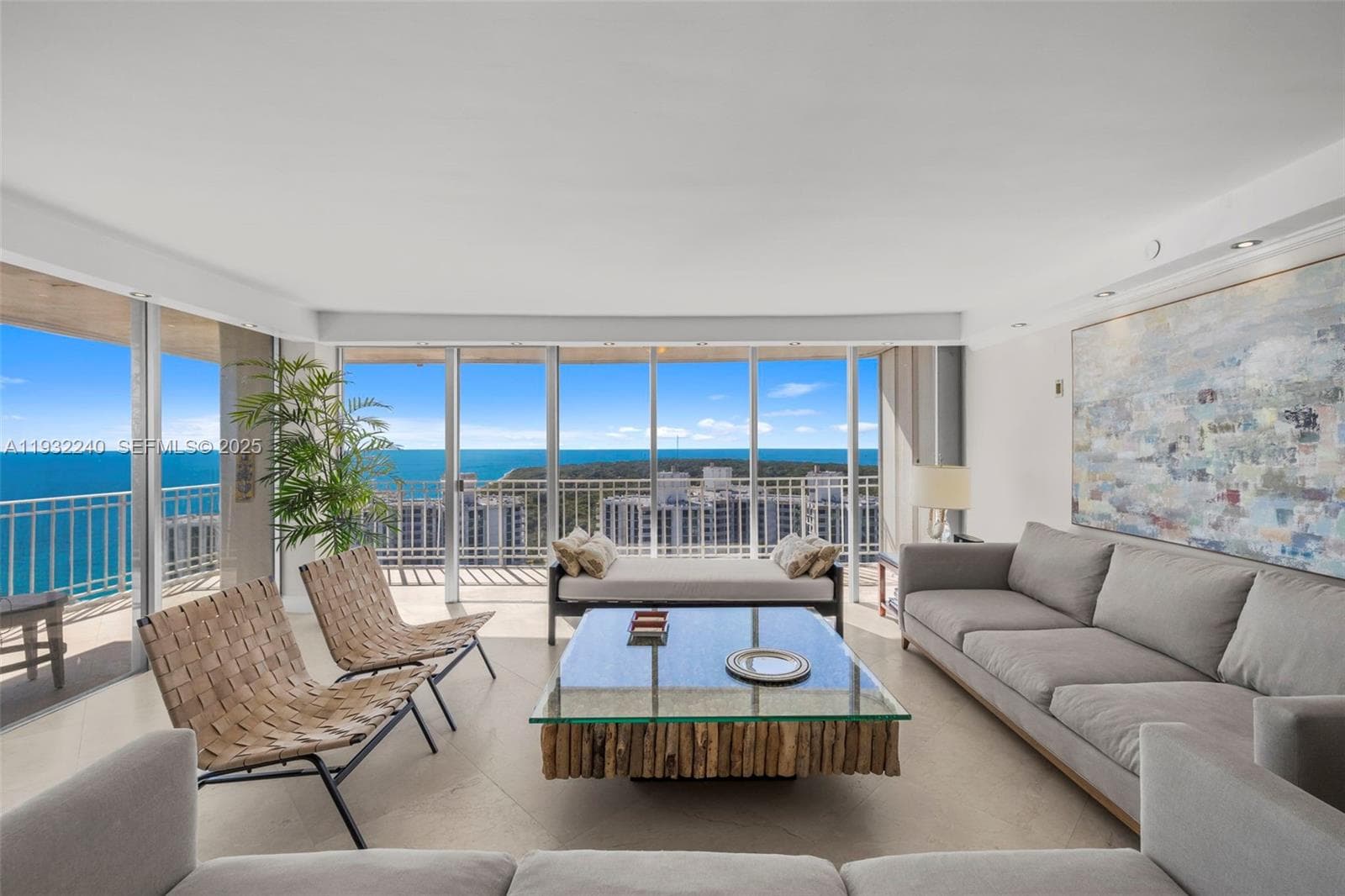 881 Ocean Dr 20A photo 3