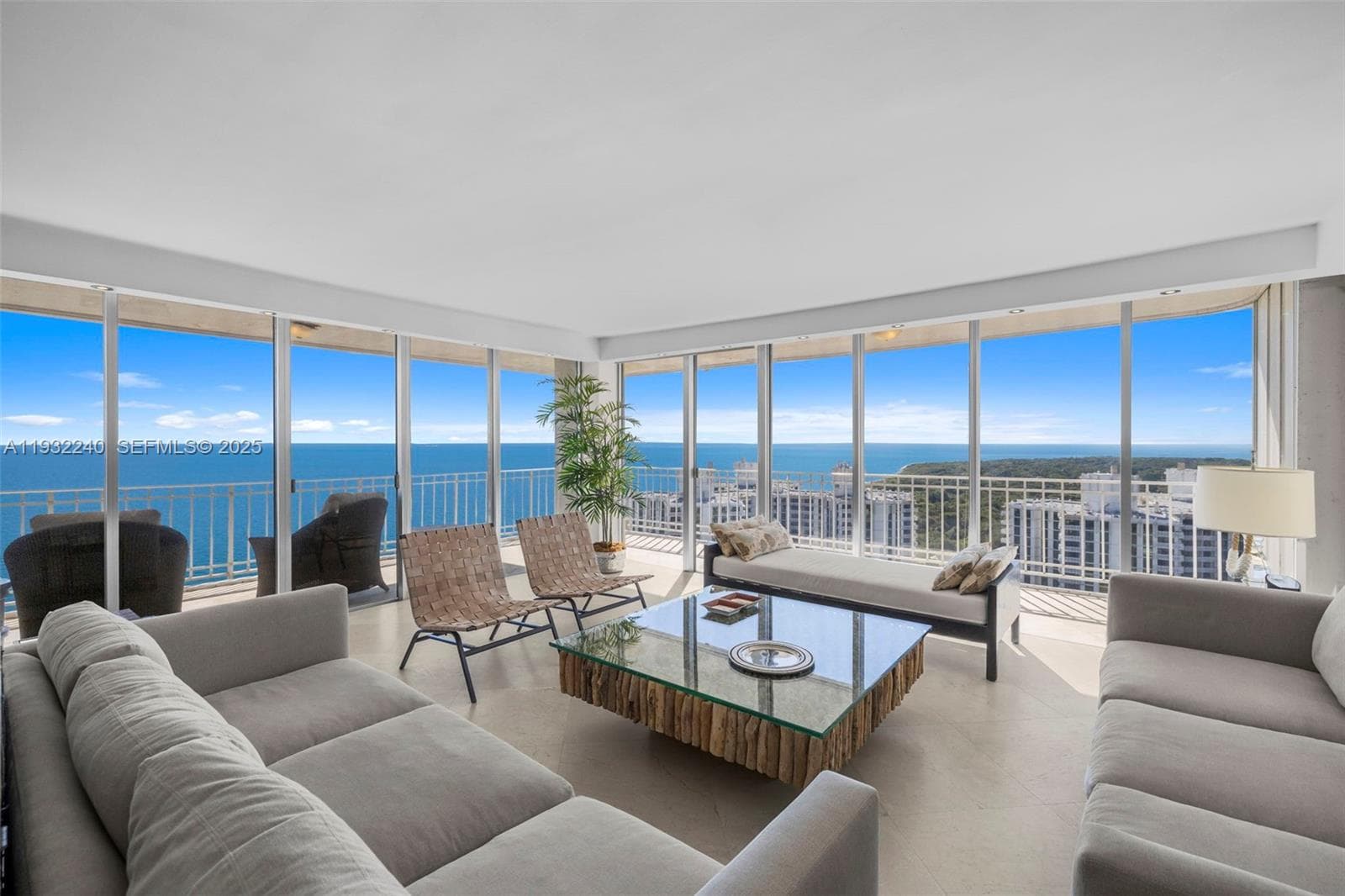 881 Ocean Dr 20A photo 1