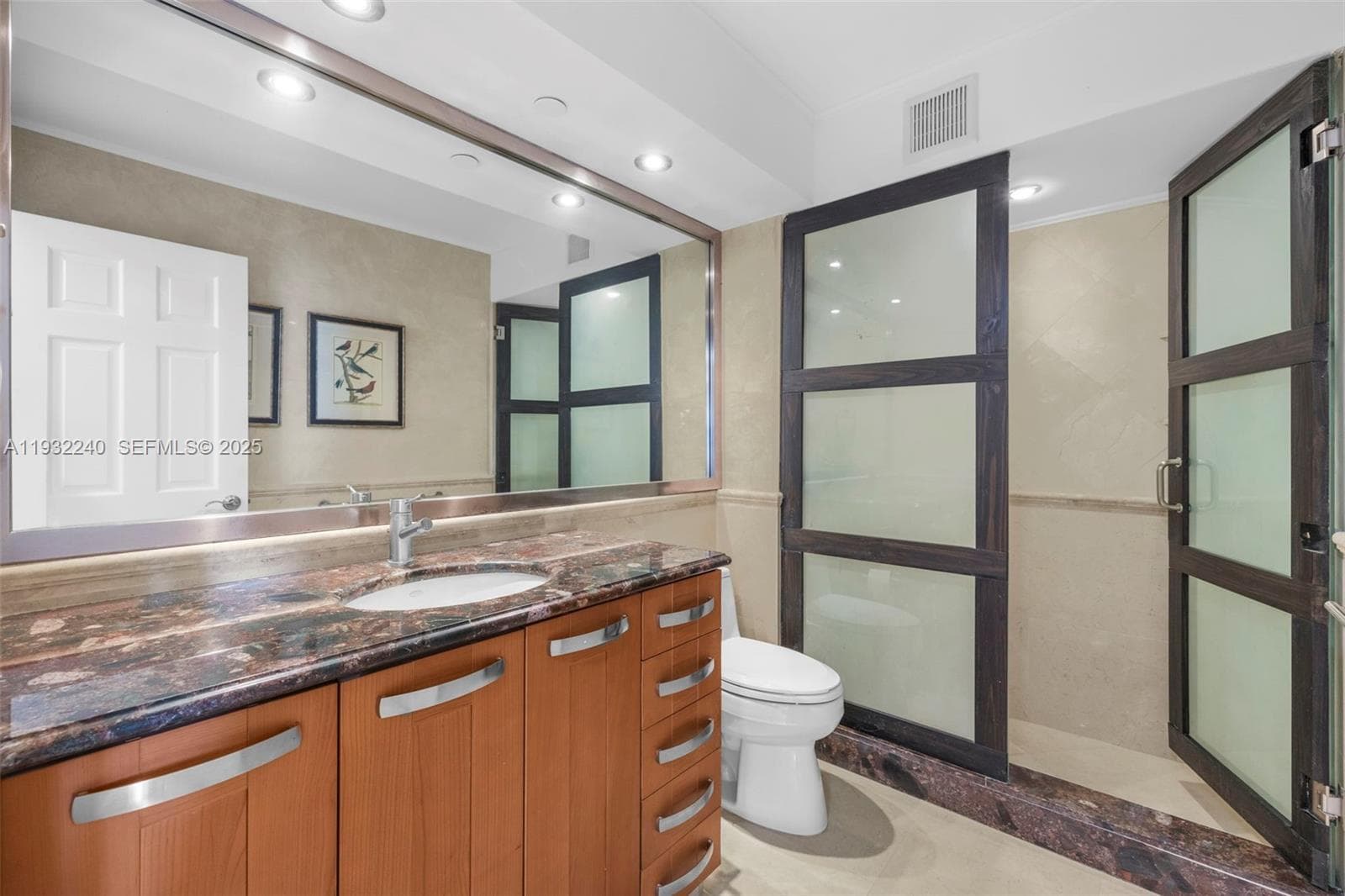 881 Ocean Dr 20A photo 24