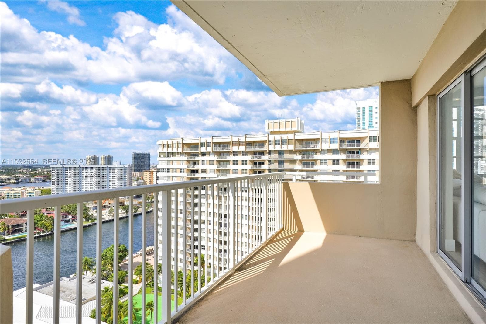 1985 S Ocean Dr 17F photo 7