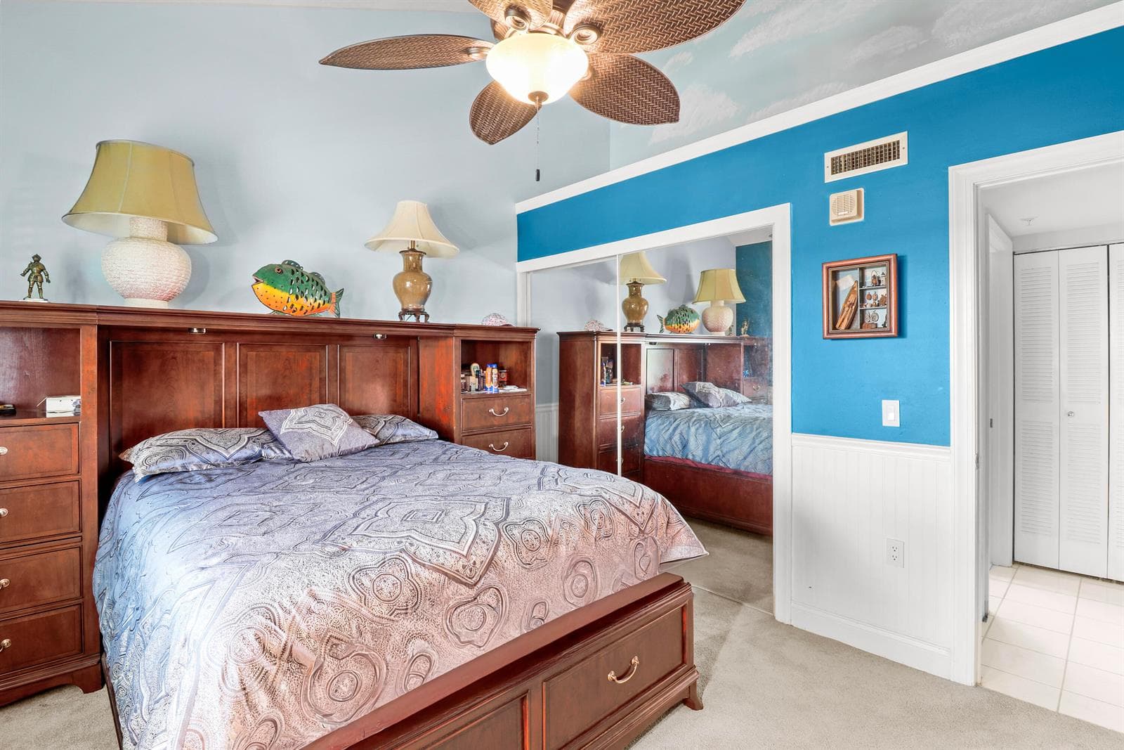 901 Seafarer Circle 503 photo 14