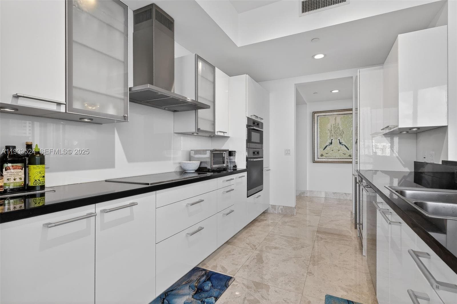 4100 Island Blvd 1403 photo 10