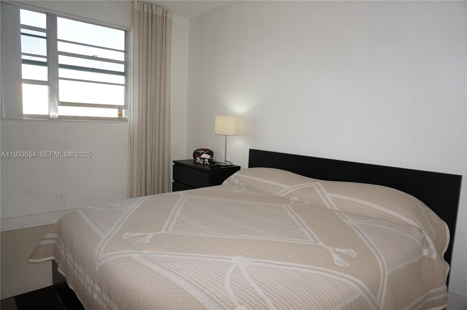 19390 Collins Ave PH-26 photo 14