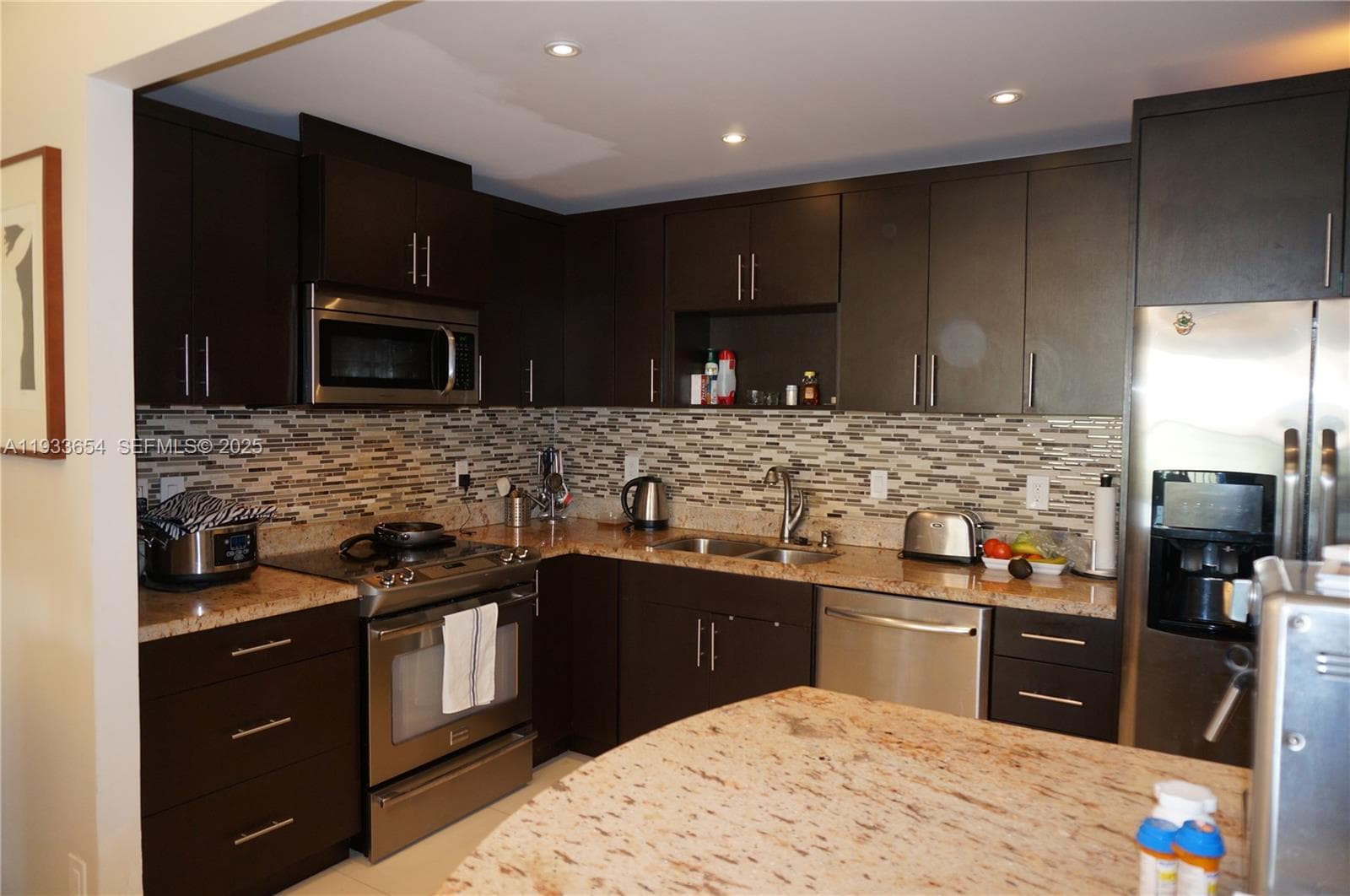 19390 Collins Ave PH-26 photo 8