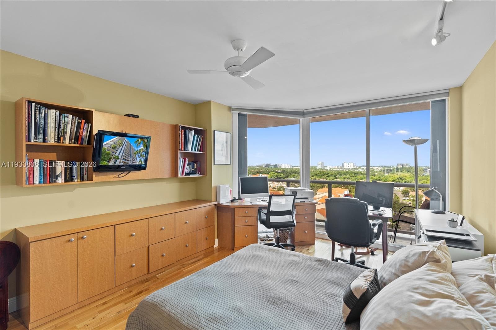 3598 Yacht Club Dr 1003 photo 25