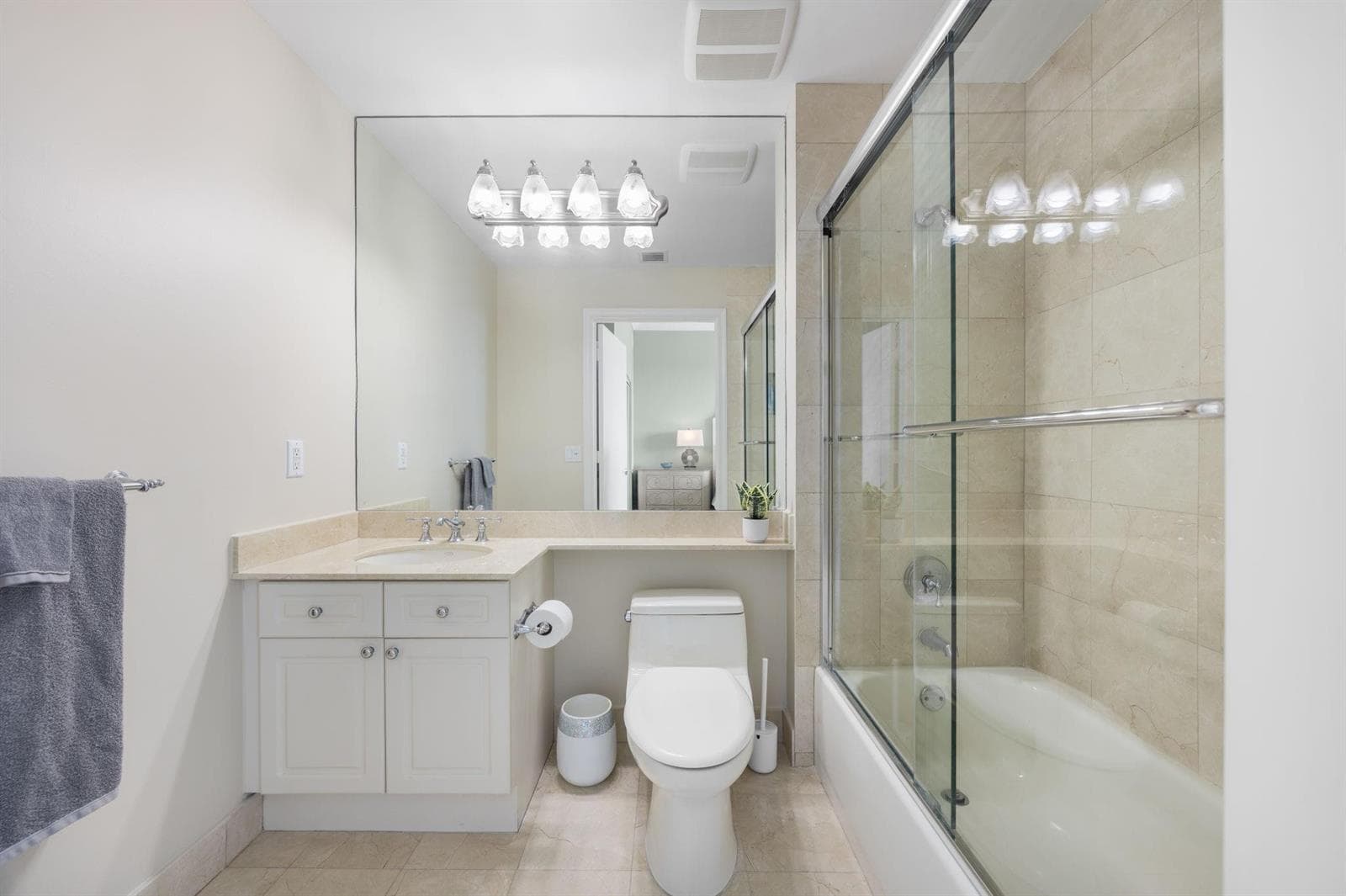 111 SE 8th Avenue Ph-1701 photo 23