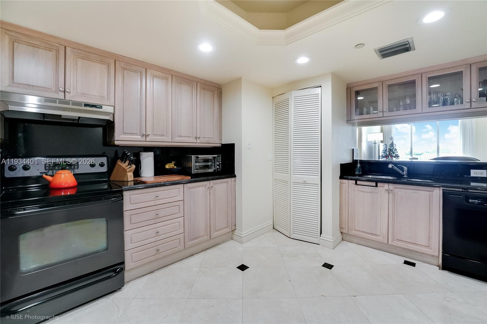 9559 Collins Ave S5-F photo 13