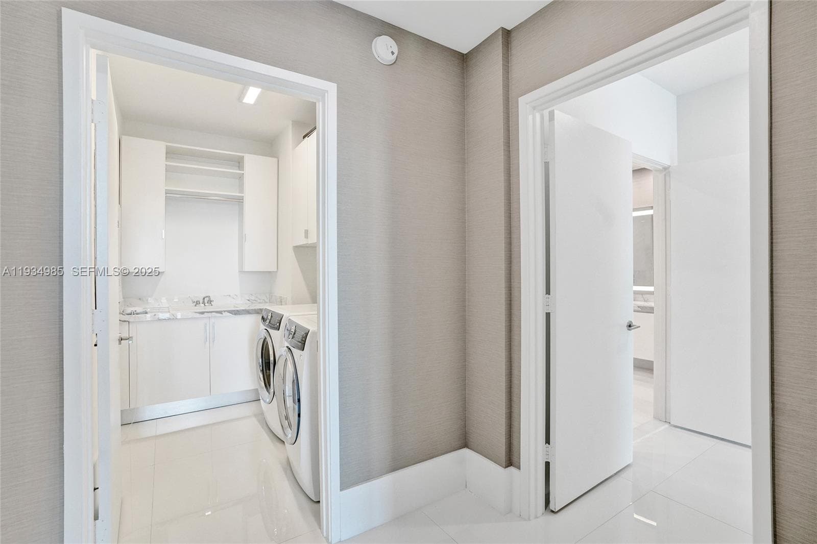 300 Sunny Isles Blvd 4-TS-04 photo 24