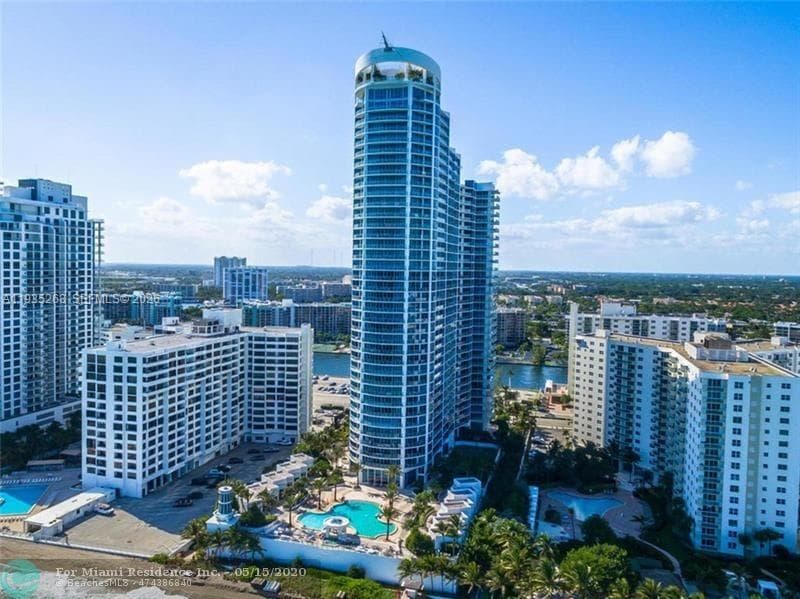 3101 S Ocean Dr 606 photo 1
